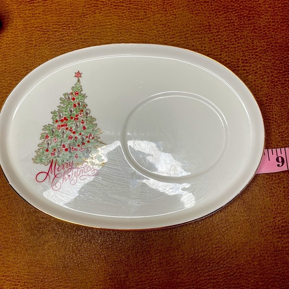 Star Tree Scallop
by GRACE'S TEA-WARE Snack Plate & Cup Set - Picture 7 of 8